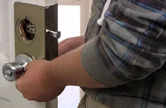 Universal Locksmith Store Compton, CA 310-955-1724 Universal Locksmith Store Compton, CA 310-955-1724 - 12-locks-replace