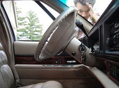 Universal Locksmith Store Compton, CA 310-955-1724 - 20-Car-Lockout