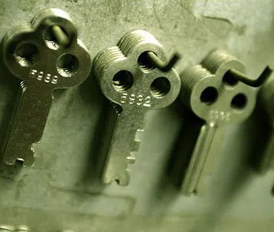 Universal Locksmith Store Compton, CA 310-955-1724 - 3-Locksmith-key-service